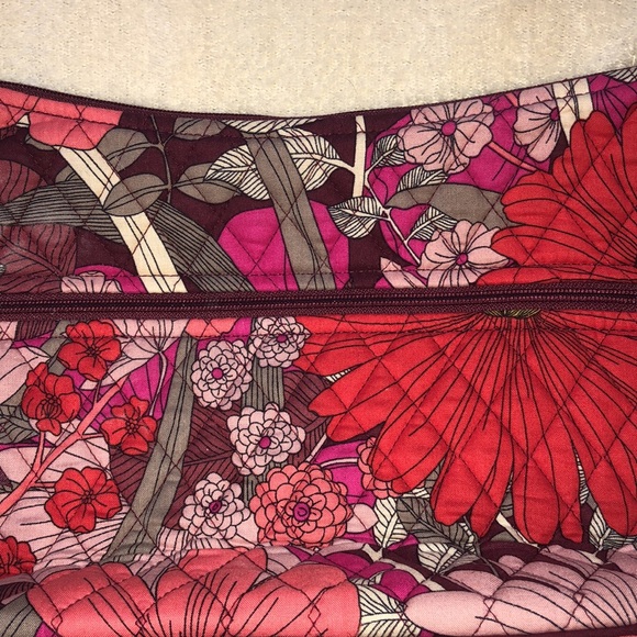 Vera Bradley On The Go Crossbody Bag - Picture 2 of 8